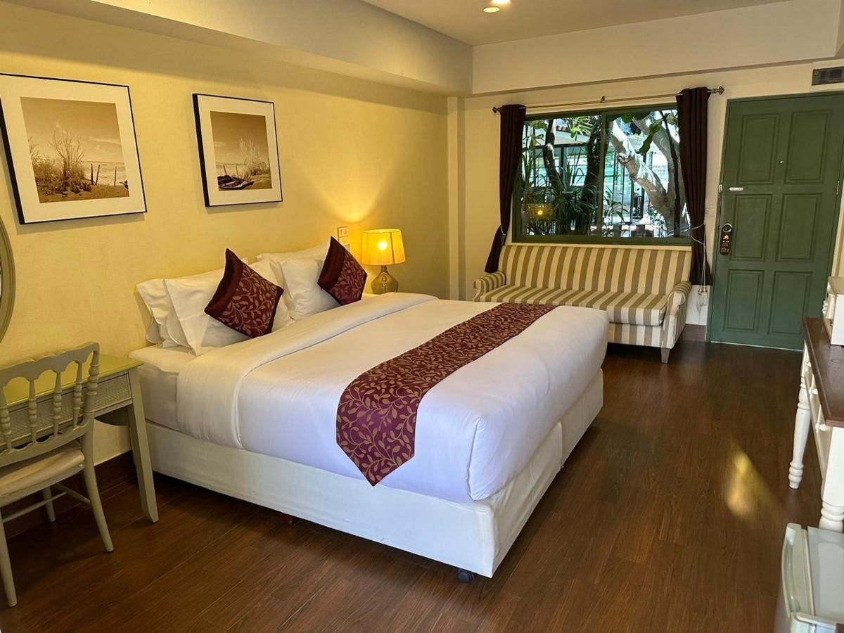 Capital O 75379 Sabai Living Pattaya Hotel Bagian luar foto