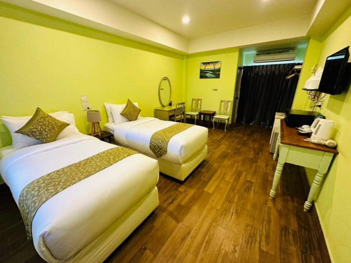 Capital O 75379 Sabai Living Pattaya Hotel Bagian luar foto
