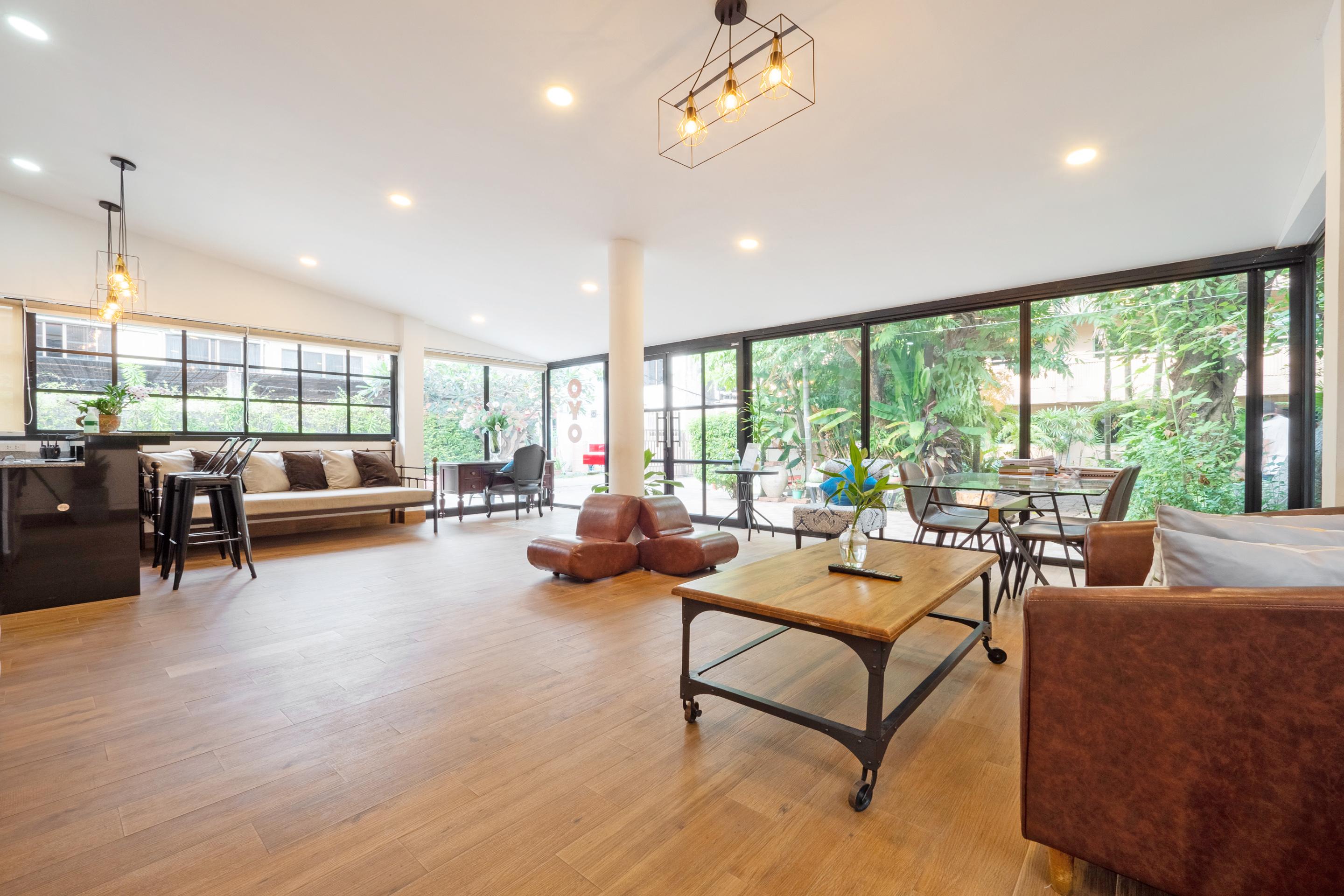 Capital O 75379 Sabai Living Pattaya Hotel Bagian luar foto